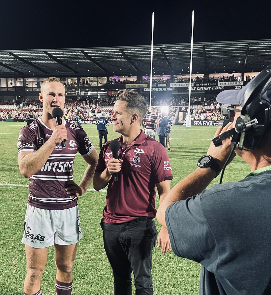 MattBaseley's tweet photo. A night to remember π¦
π€π
#NRLManlyPanthers #DCE310 @SeaEagles https://t.co/CkYQjg6eaU