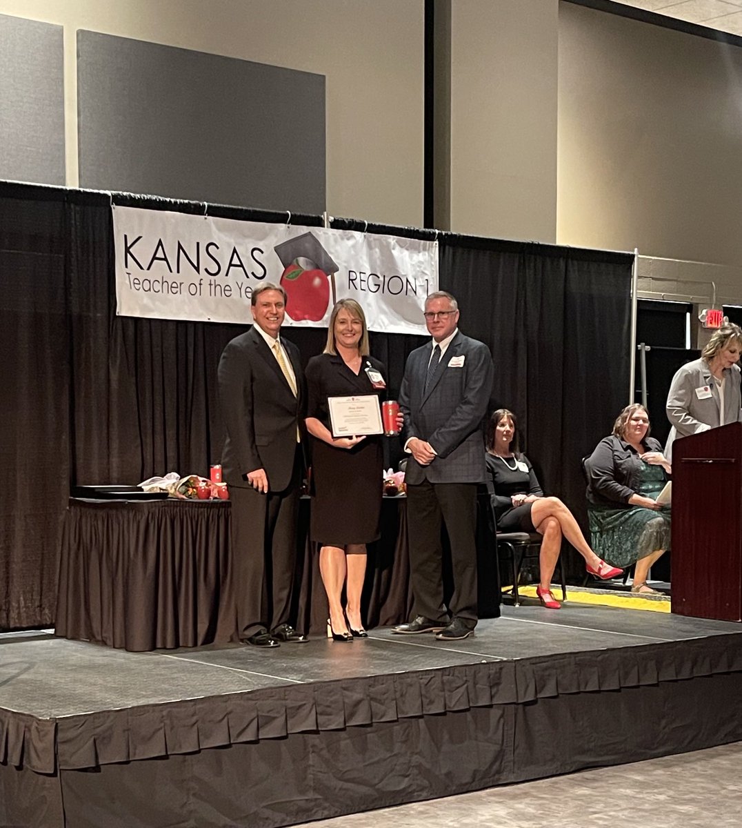 Paul J. Larkin (@pauljlarkin) on Twitter photo What a great evening celebrating our Kansas Teacher of the year nominee at the KTOY Region 1 banquet in Salina.<a href="/PlunkettLiz/">Liz Plunkett</a> What a great evening celebrating our Kansas Teacher of the year nominee at the KTOY Region 1 banquet in Salina.<a href="/PlunkettLiz/">Liz Plunkett</a>