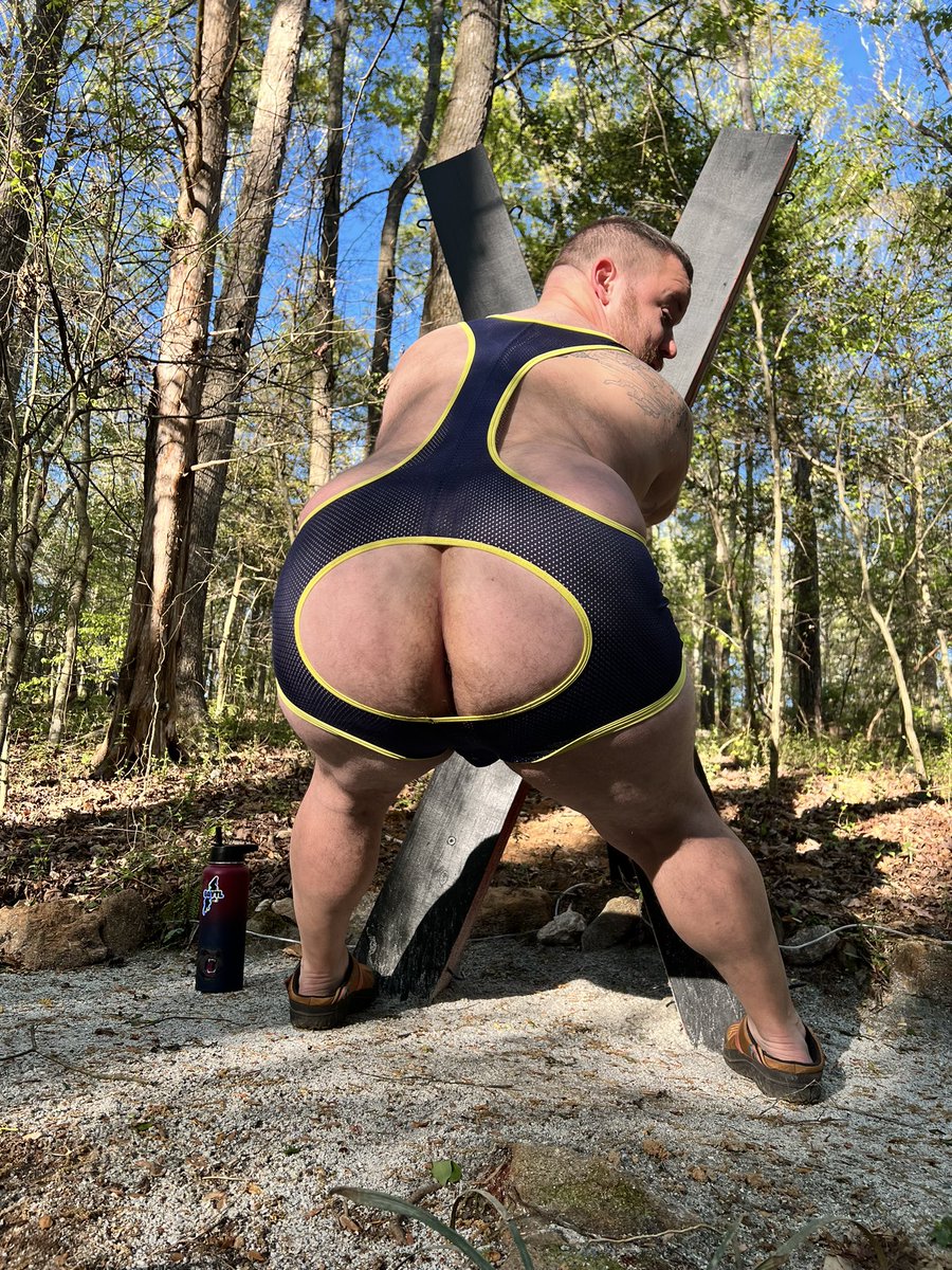 Chestnutloads tweet media