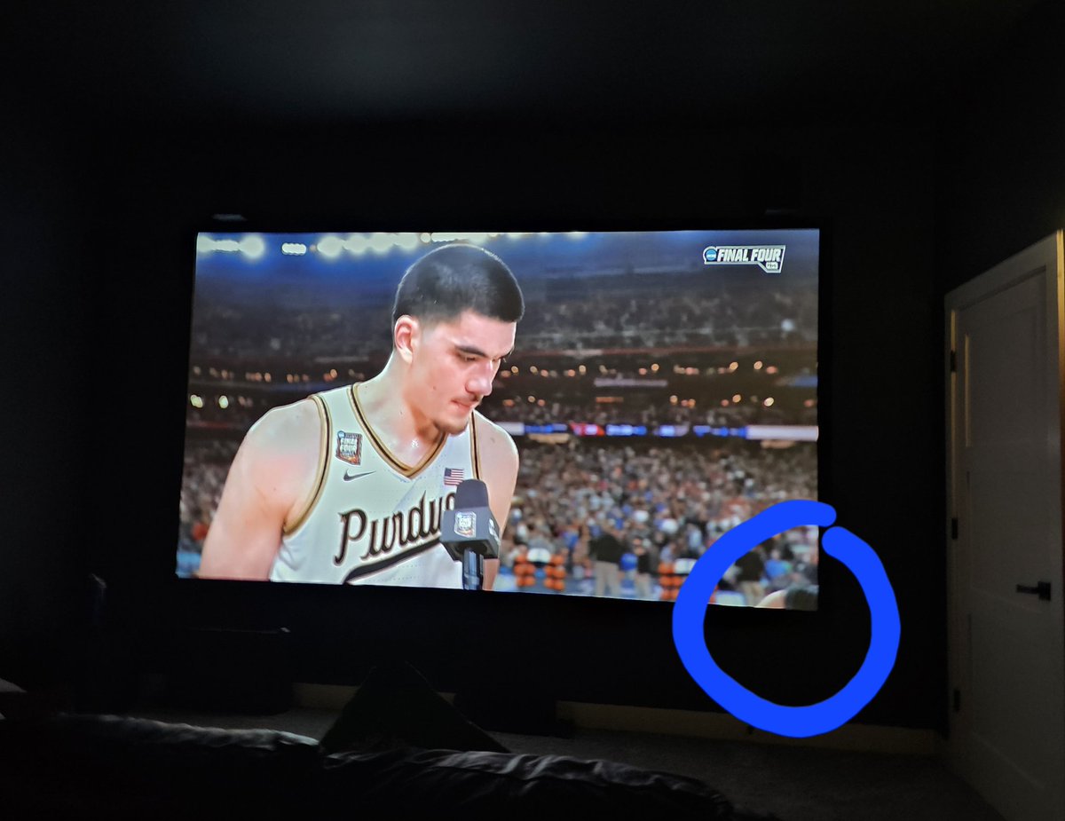 TalkToErik's tweet photo. #Boilerup! And yes, that blue circle at the bottom is on the reporter's head. @BoilerBall #OneMoreGame https://t.co/GXQ6sxRFlk