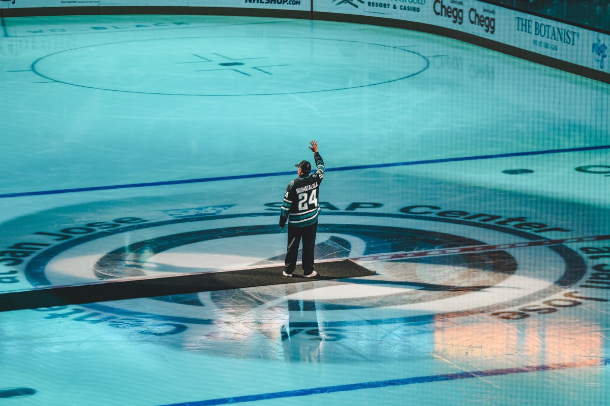 thanks for the warm welcome, @SanJoseSharks #ThisIsSparta | #AllSpartans