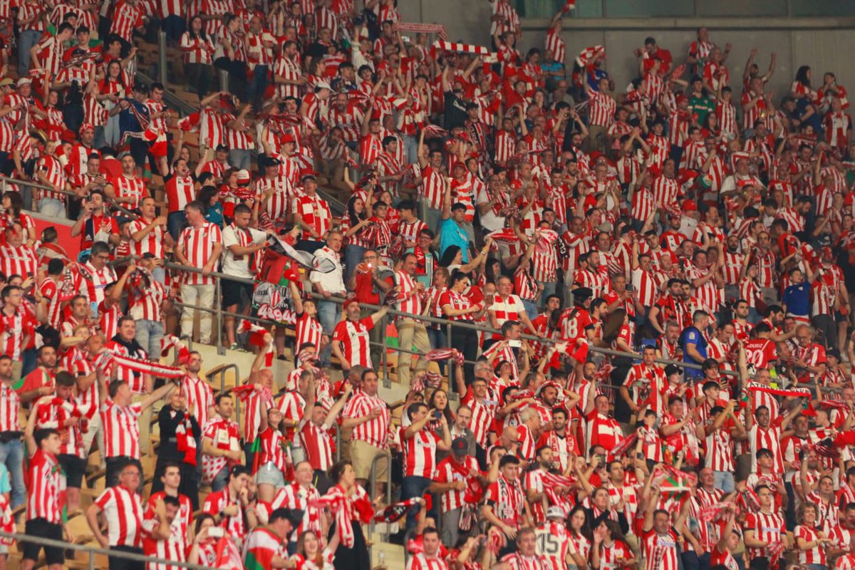 ¡ZORIONAK ATHLETIC CLUB! La Copa del Rey regresa a Bizkaia. Todo el fútbol vizcaíno está de enhorabuena. Toca disfrutarlo. Bizkaiko Futbola zuekin dago! #UniqueInTheWorld 🏆