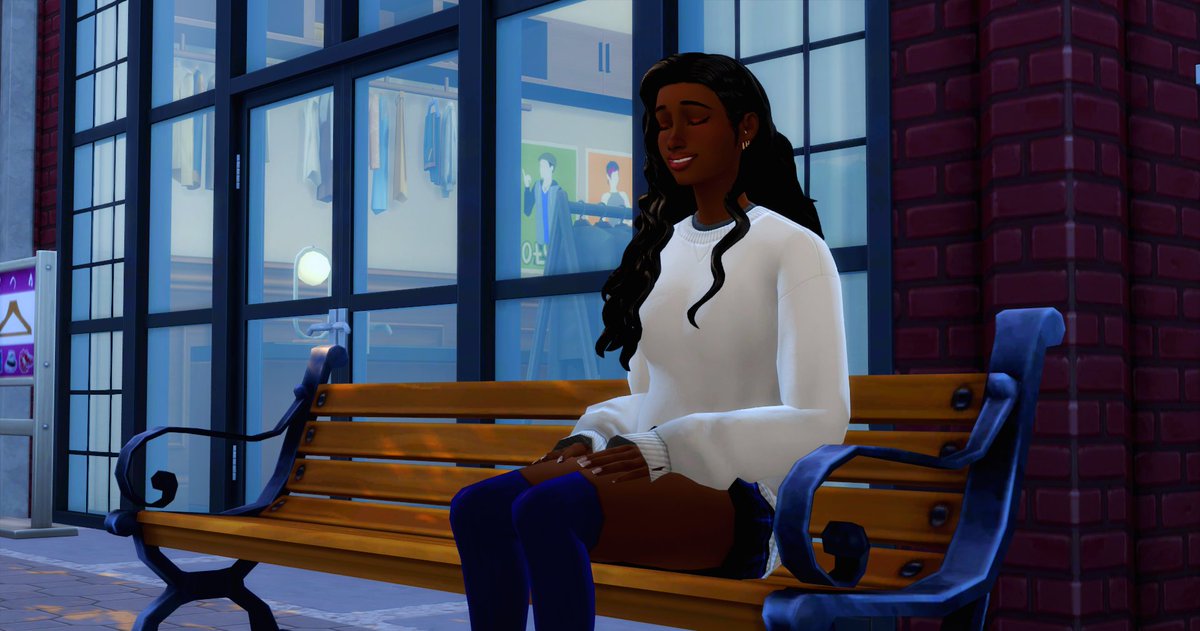 right now she only a Rag reviewer, but as she sits here with her eyes closed, Naomi is wishing existence to have her own fashion line and for the world to know who she is. she is going to do what ever it takes to get to that point.