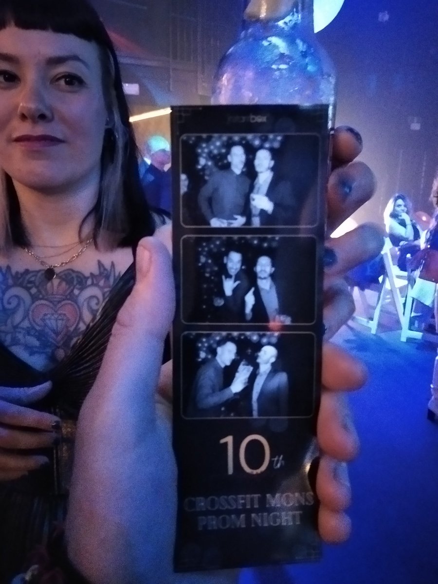 PapiMorgane's tweet image. 10 ans Crossfit 🥳