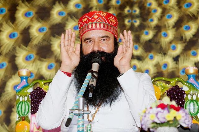 Pita ji please Mehar kro 🙏🙏🥺🥺kuch v galt na hove tuci tan sab jande oo kini mehnt kr rhe Sara pariwar 🙏🥺 please sab de mela da Kam vdia hoje please pita ji 😭🙏🥺sab sahi rakhna mela sukh shnti nal nibd Jaye 🙏🥺