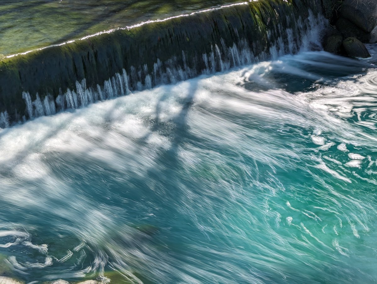 Looks like some algae bloom today.

📸: @GooglePixel_US #Pixel8Pro (Long exposure)

#TeamPixel #PixelSuperfans