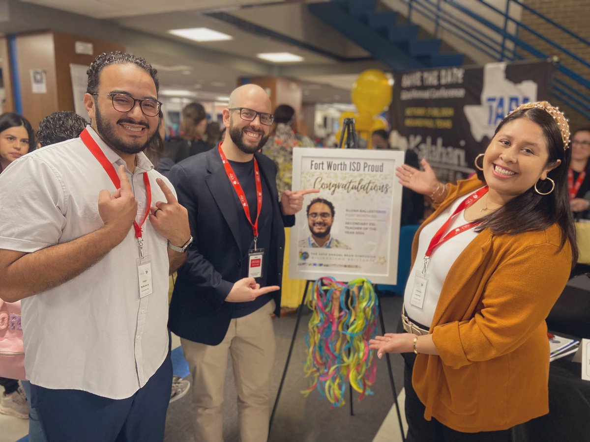 Your favorite triad of DFW T.O.Y.s celebrating four decades of education, collaboration, and advocacy @ the 40th Annual BEAM Symposium❕🚸 👨‍🏫 👩‍🏫👨‍🏫 🎓 🏆 🏫 @TA4BE @Carminia_Moreno @BEAMDFW