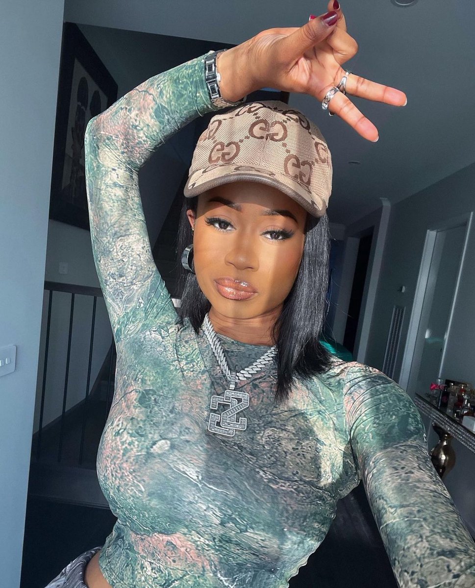 Iceprince tweet media