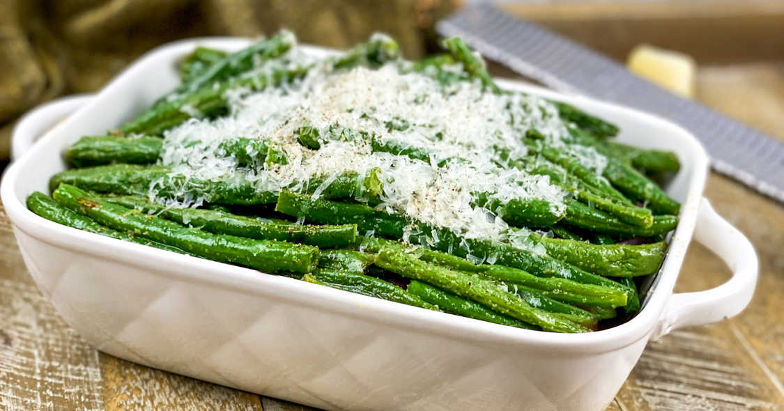 Roasted Green Beans Recipe with Parmesan Cheese mamalikestocook.com/roasted-green-…