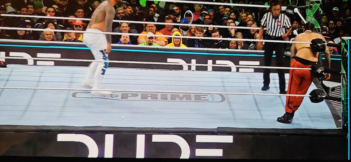 Kinda funny.... the Usos match is sponsored by DUDE flushable wipes...... considering their father is @TheREALRIKISHI #WrestleMania