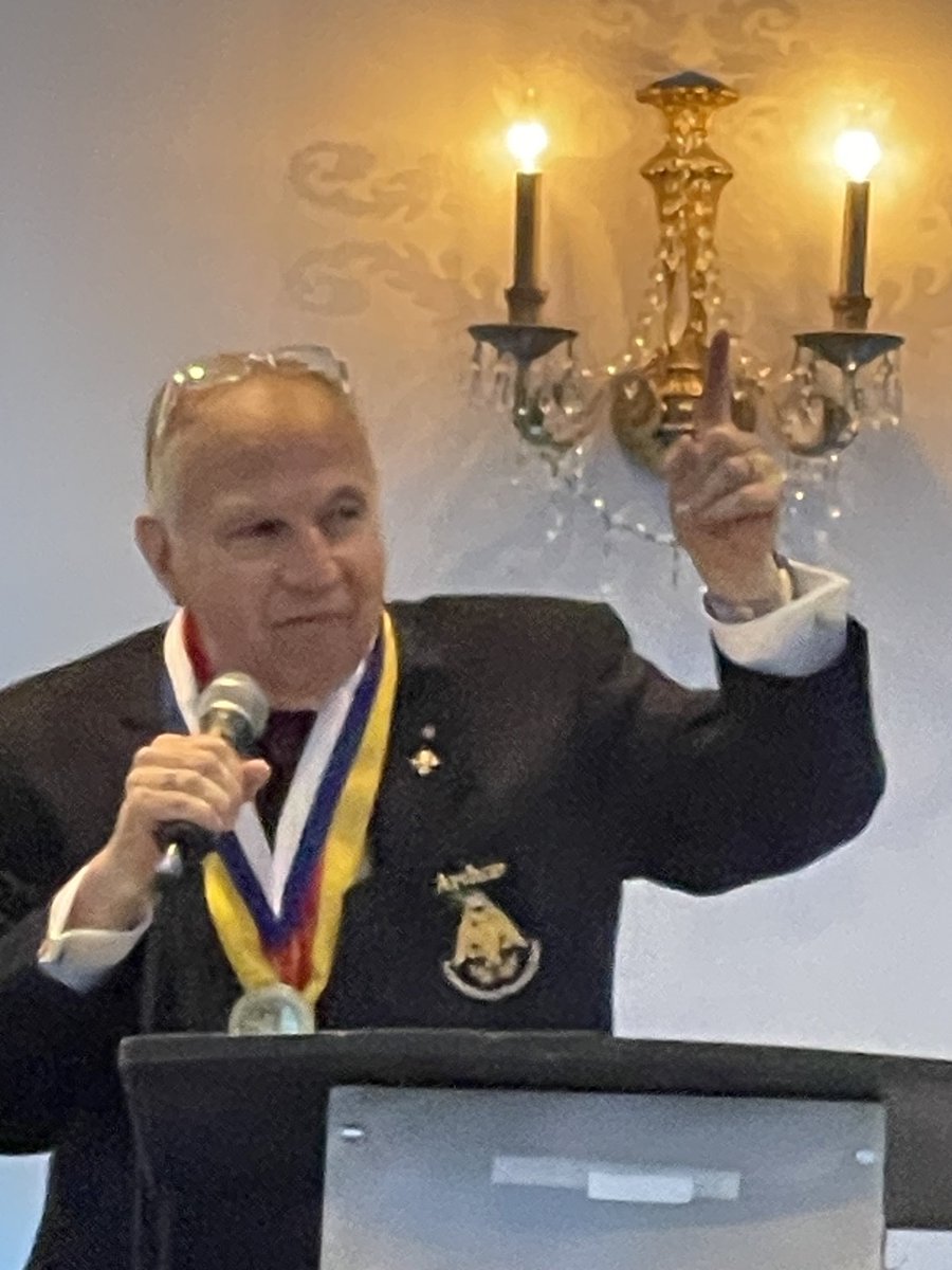 “The Archons are dedicated to defending the future of faith,there is nothing greater..thank you for this medal & for your commitment to freedom”Ntl Commander Dr Anthony Limberakis @hellenicfed⁩ Eleftheria Award ⁦@OrderStAndrew⁩ ⁦⁦@GOMetropolisNJ⁩ ⁦@goarch⁩