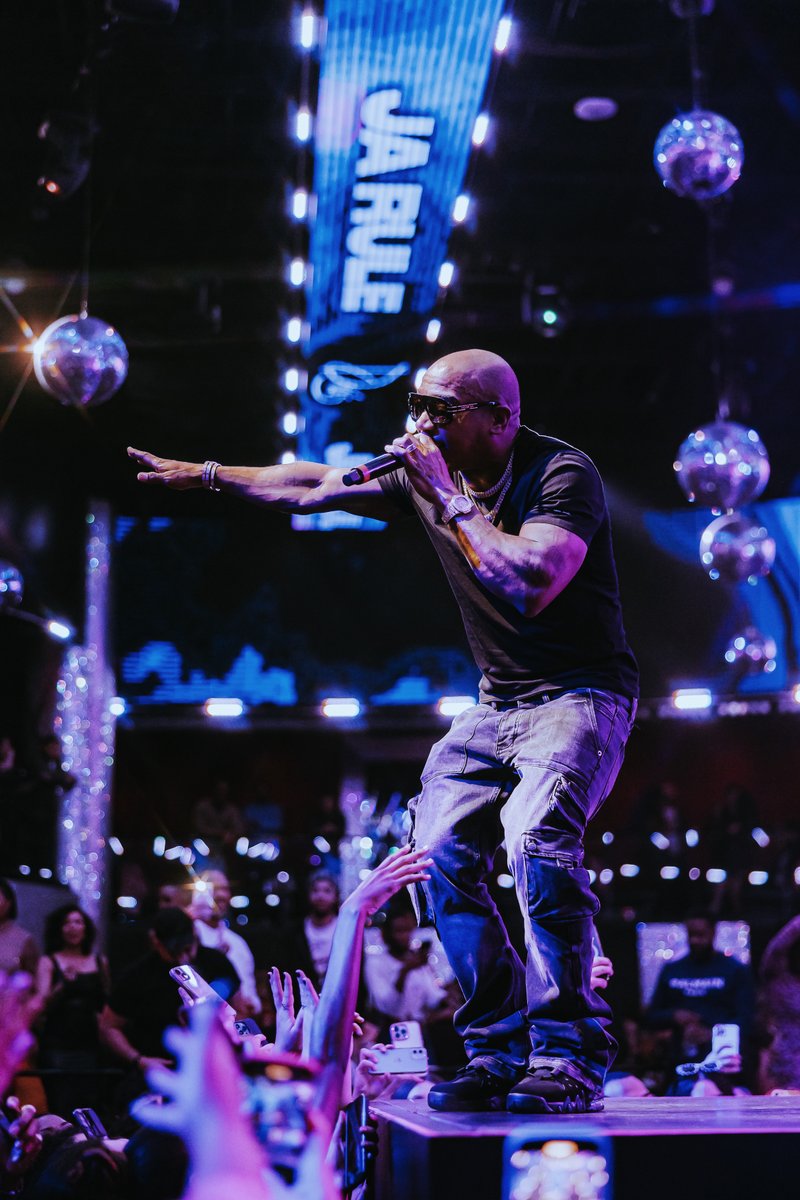 New York is in the house tonight with @JaRule LIVE 🎤✨ Ge your tickets now at draisgroup.com #OnlyatDrais