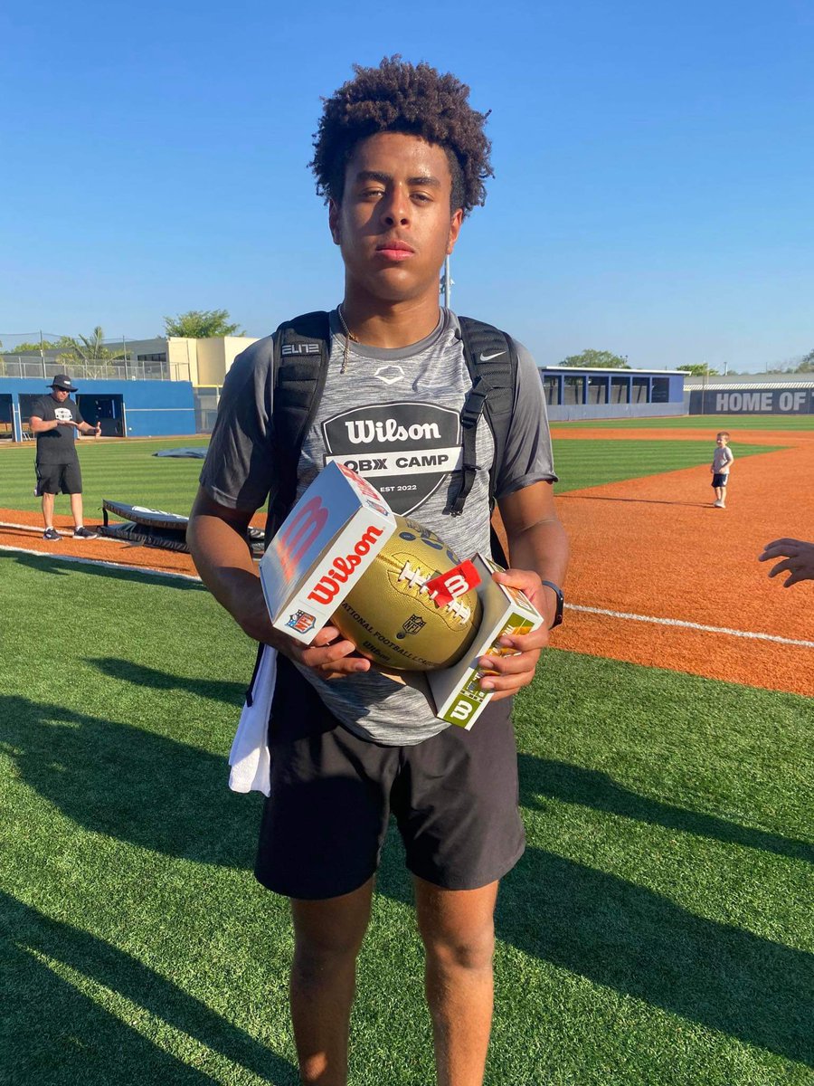 Rising Stars (@jerryrecruiting) on Twitter photo Homestead (FL) 25’ QB <a href="/BubbaLewis1717/">Malachi “BUBBA” Lewis</a>
Lewis wins the co-MVP at the Wilson QBX Camp and earns invite to Rivals Camp Series Miami Homestead (FL) 25’ QB <a href="/BubbaLewis1717/">Malachi “BUBBA” Lewis</a>
Lewis wins the co-MVP at the Wilson QBX Camp and earns invite to Rivals Camp Series Miami