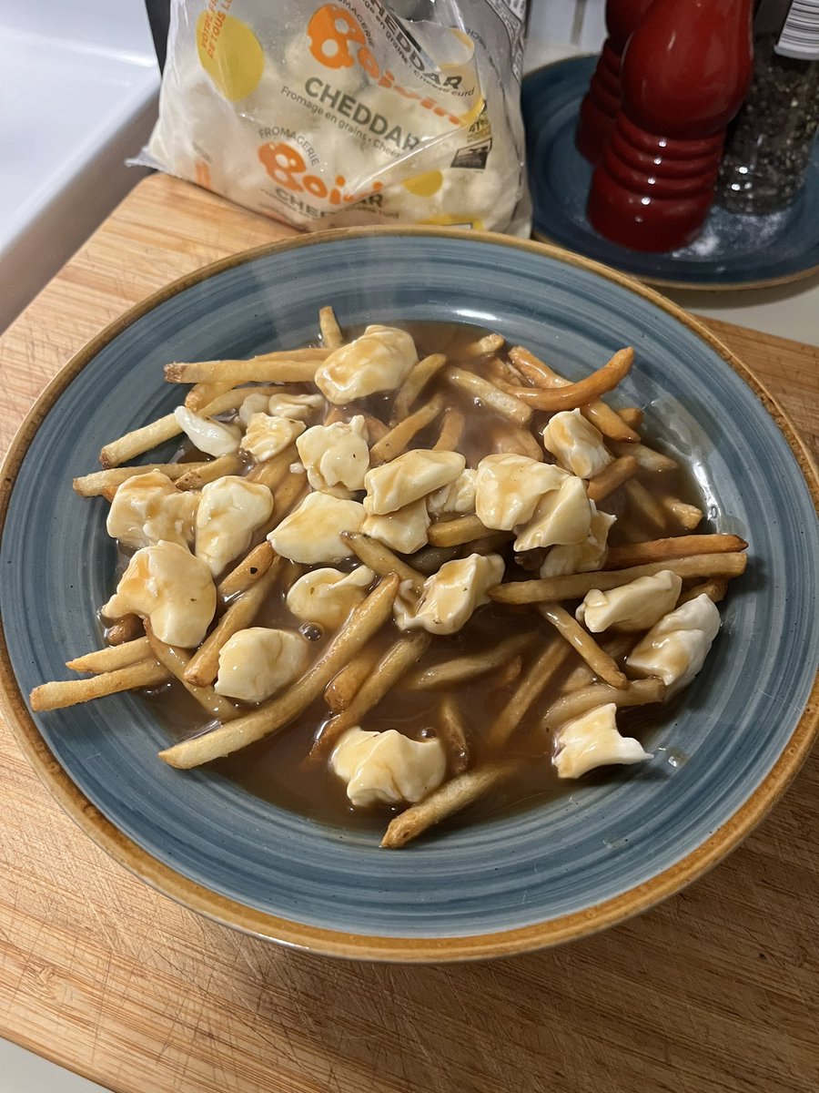 CTVLegacyTech's tweet photo. I’m tired. I’m cranky. I’m fed up. I want junk food. Don’t judge me!! #Homemade #Poutine #SqueakyCheese https://t.co/CU6aFiGJef