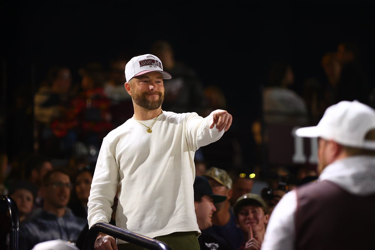 Welcome to The Dude, @iamchrislane! #HailState🐶 x @HailStateBB