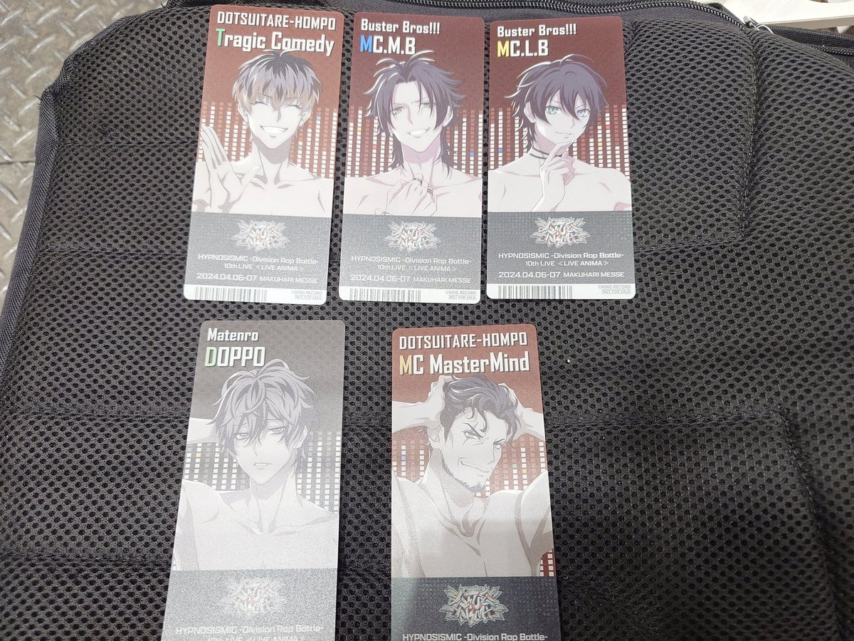 dancinggaikotu's tweet photo. ヒプノシスマイク　10thLIVE　キッチンカー　特典　チケット風クリアカード
交換

譲:二郎2  三郎  帝統  独歩  簓  盧笙  零2
       獄
求:一郎

本日現地手渡し交換又は後日郵送交換

よろしくお願いいたします https://t.co/2Esr9PvIPL