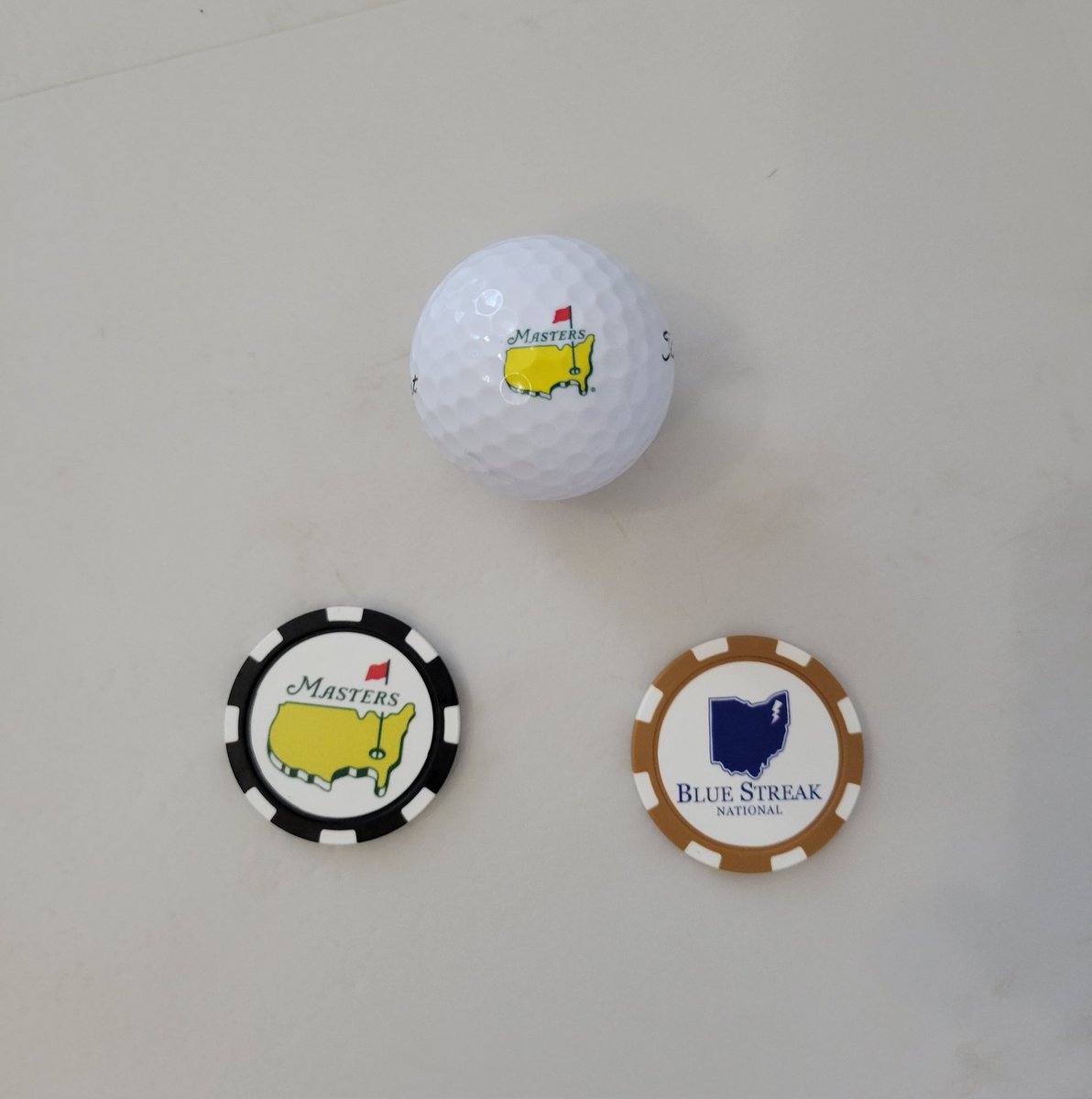 BlueStreakNGC's tweet photo. 🚨 THE MASTERS GIVEAWAY 🚨 

April begins golfs major tournament season & my own personal favorite, @TheMasters!!! To celebrate, we're giving away the following four prizes pictured. 🏌‍♂️ #TheMasters   

To enter:
1️⃣ Like & Retweet
2️⃣ Follow us & @Blue_Marlin3
3️⃣ @ 3 golf friends 👇🏻

Winners announced on 4/14.

Good luck & look for next months @PGAChampionship giveaway! 👀