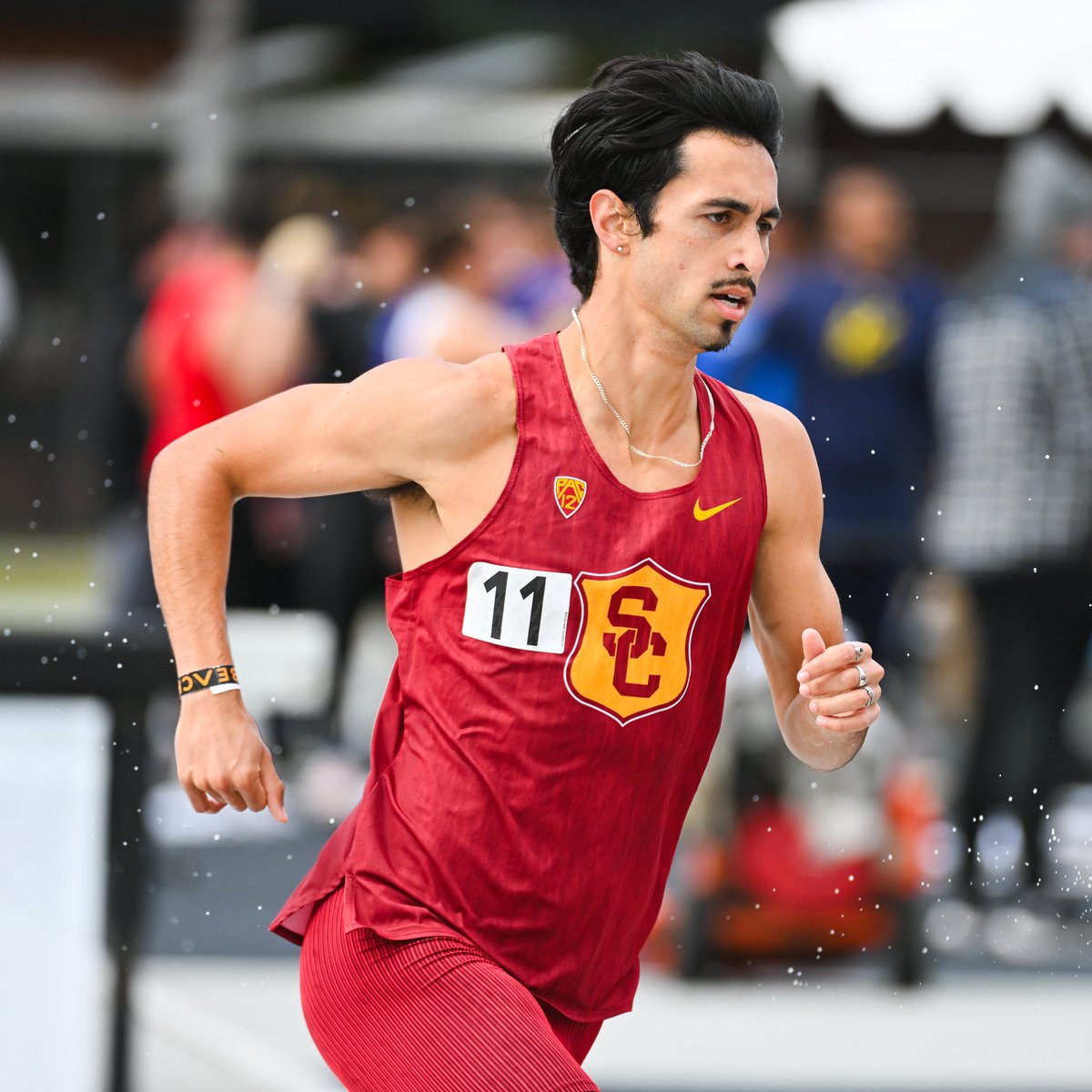 🥇 𝐌 𝟑𝟎𝟎𝟎𝐌 𝐒𝐓𝐄𝐄𝐏𝐋𝐄𝐂𝐇𝐀𝐒𝐄 🥇 Zane Golpariani got the win in 9:15.90, which ranks No. 9 in USC history! 💪