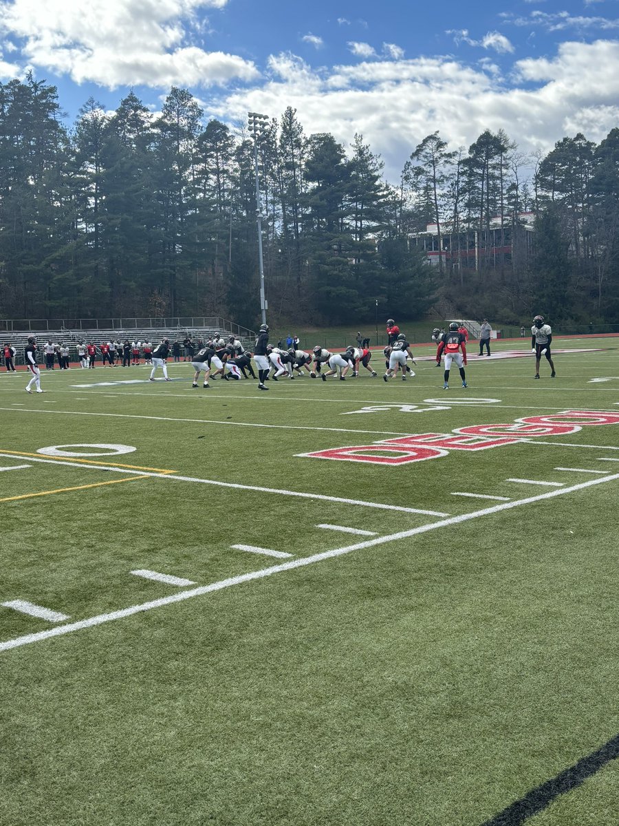 Had a great time visiting @RedFlashFB today! Thanks @Coach_JCraig for the invite. @CoachTomKaufman @GALancerFB