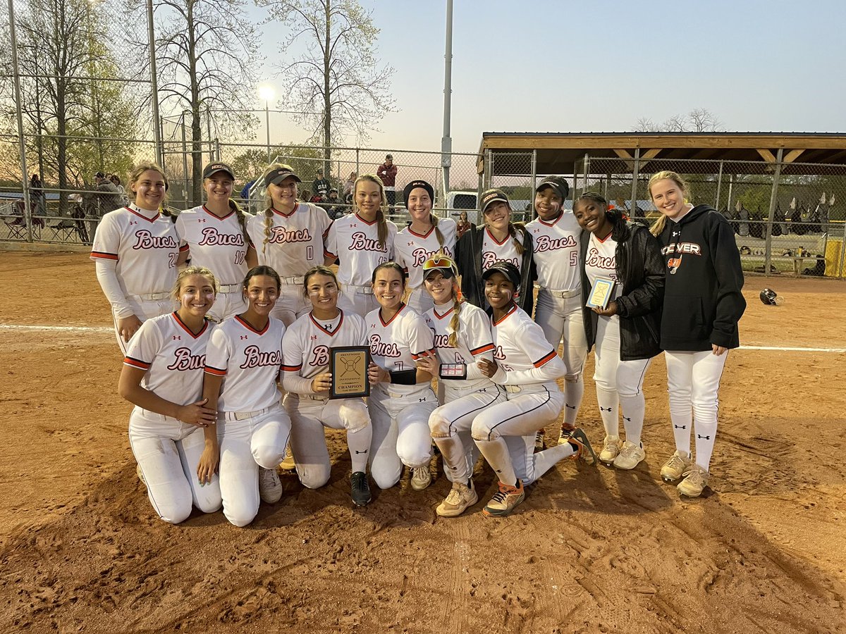 Gold bracket champions, <a href="/Hoover_SB/">Hoover Bucs Softball</a>! #BIST2024