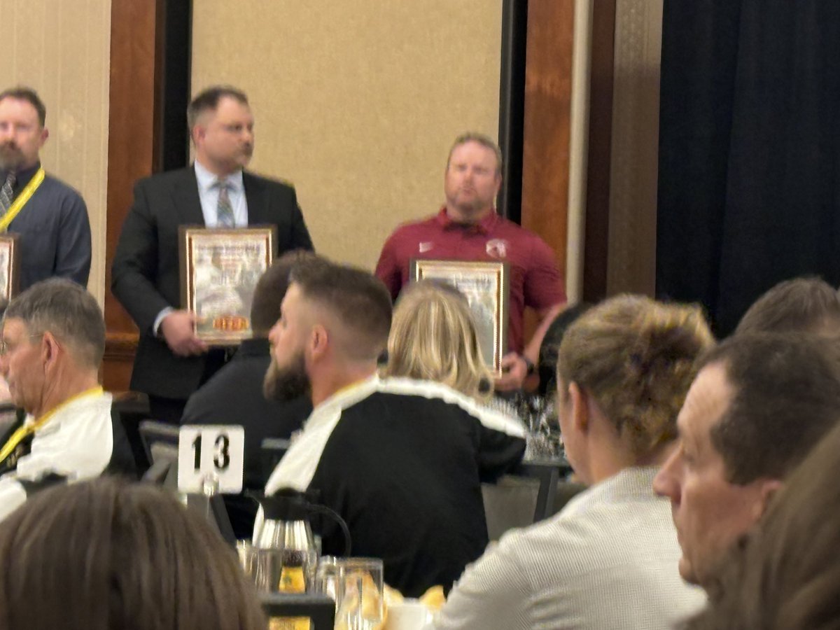 Congrats to @spurrlyman for receiving the Butch Nash award recognizing him as one of the best assistant coaches in the state of Minnesota by the @mfca_now … well deserved Spurrelly, great things happen to great people! #crimsonpride #manythanks