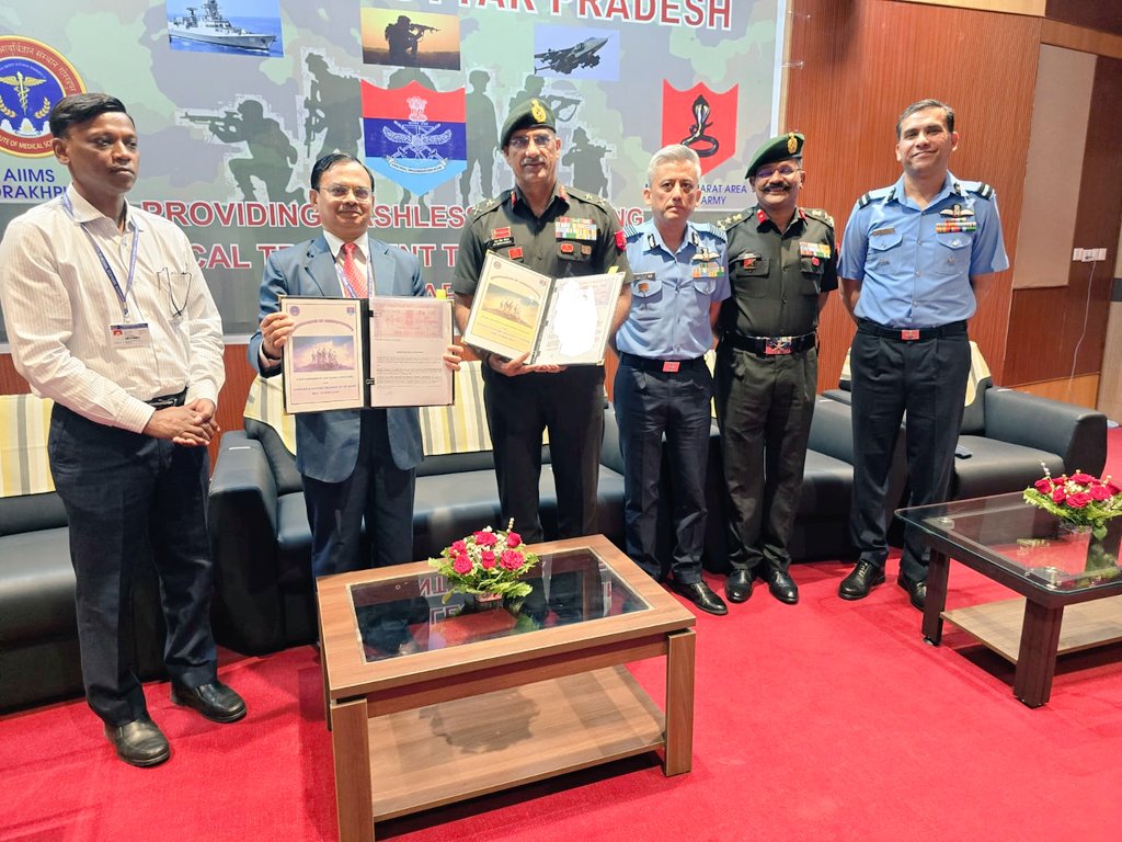 #WeCare A MoU for “Cashless Treatment for Veterans” was signed between Regional Centre ECHS #Prayagraj & AIIMS #Gorakhpur in presence of Maj Gen Jai Bainsla, SM, GOC, Purva UP & MP Sub Area & a large number of #Veterans from #UttarPradesh. The facility would benefit over 36k…