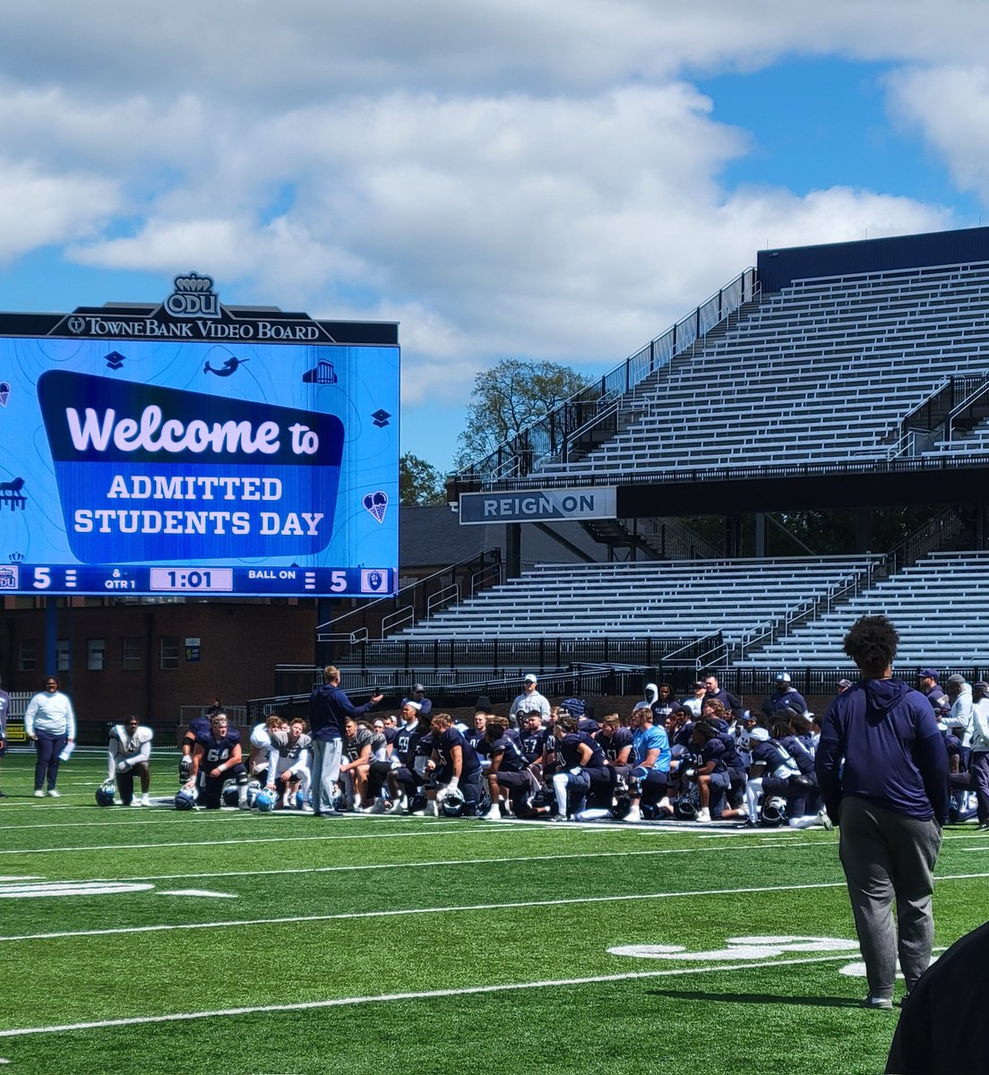 I had a great time at @ODUFootball today. Thank you for inviting me @Coach__Seiler @CoachVic_ @RickyRahne @Coach_TLucas @Coach_Baum @CoachCalebKing1 @brent0962 @CaryCoaching101 @CoachAllen1660