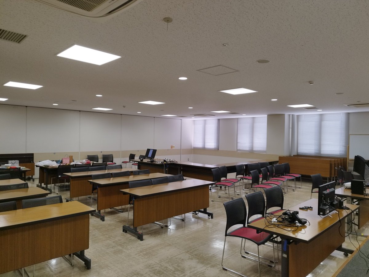 ask_esport_club's tweet photo. 新座市eスポーツ部さんにお招きいたただき、勧誘イベント(カッコカリ)に来てます！
新座市さん、やる気に満ち溢れとるやないですかー！✨✨ https://t.co/xUp1oSgmwN