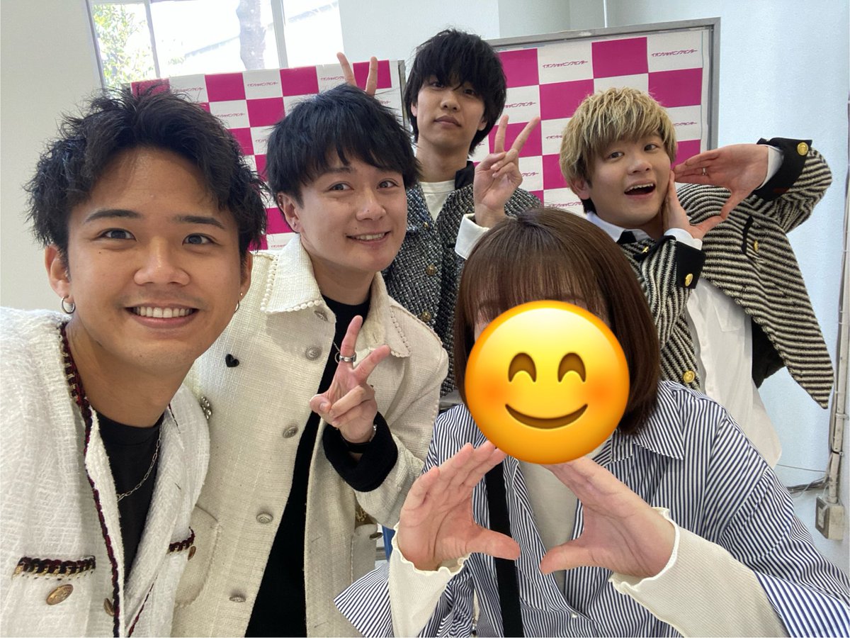 A9N5k's tweet photo. マイクアローン　ライブ　
3月31日イオン相模原
素敵なライブをありがとうございました♬
#mic_alone_ #toshiharu_1125 https://t.co/cFnG2xCjft
