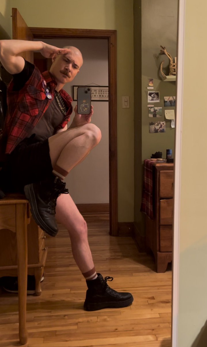 uncletwirl's tweet image. ποΈπ° WHAT A WHORE! : Local Gay Attends BeyoncΓ© Dance Party Only Wearing Two Thirds Of An Outfit; Plans On Kissing Other Men (full story p. 3 & 4)