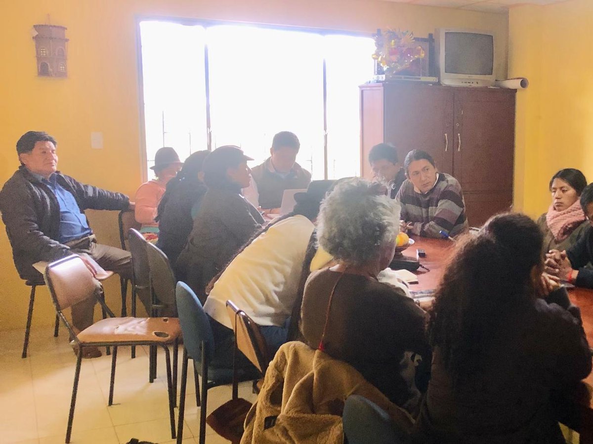 ecuarunari_ofic's tweet photo. #Willay | 
La  @ecuarunari_ofic  conjuntamente con la Confederación del Pueblo #Kayambi y el Pueblo #Kitu_Kara , enmarcados en fortalecer los derechos colectivos, se mantuvo la reunión con el objetivo de dar solución al #llaki, de los bienes inmuebles respectivos. https://t.co/KrET1sz3Hg
