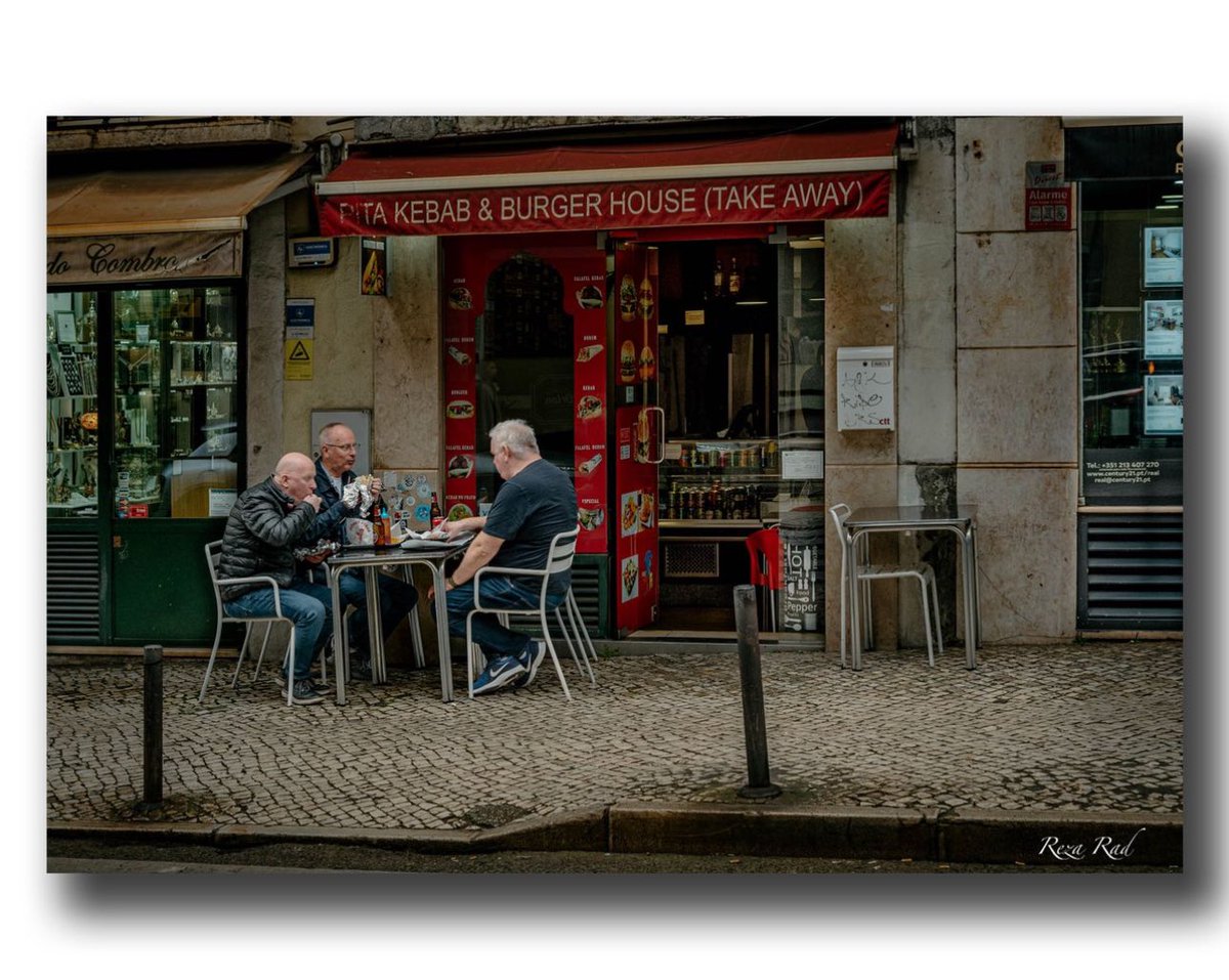 Lisbon stories. #streetphoto #fujifilm_xseries