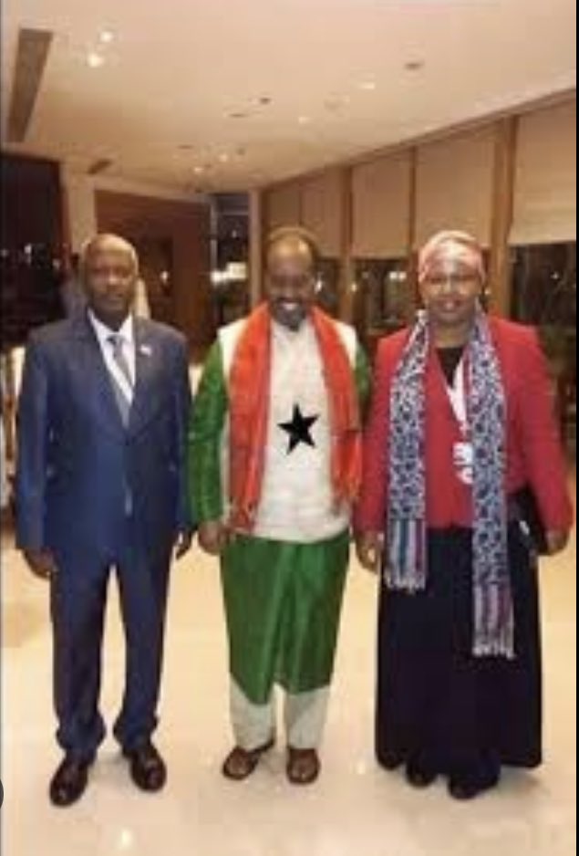 Was this pic somalia president when he was a civilian refugee in 2006?

Did you know that HSM was a refugee in somaliland in 2006/7 ?