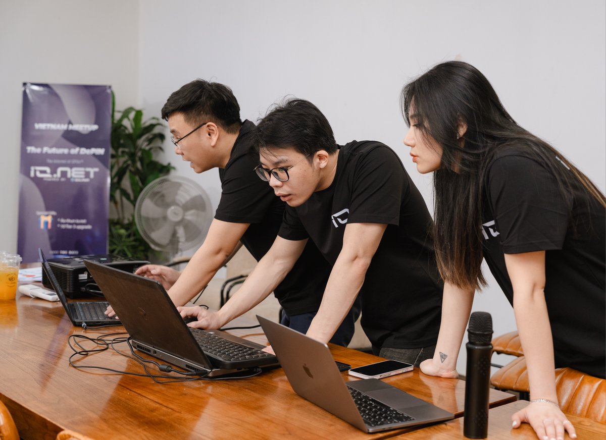 ericspo29's tweet photo. Event: @ionet Meetup Hanoi 2024
https://t.co/kg8TkMNlEh

Gathered at the vibrant coffee venue in the heart of Vietnam's capital, the https://t.co/PwGq1qq5y5 Meetup Hanoi on April 6th was a thrilling blend of knowledge exchange and community connection, drawing in +40 esteemed guests from the https://t.co/PwGq1qq5y5 community. Guided by passionate project ambassadors and volunteers, attendees delved into the heart of the https://t.co/PwGq1qq5y5 initiative & enjoyed a variety of networking activities with a particular focus on fostering connection with the lively https://t.co/PwGq1qq5y5 HCM community.

Key activities of the event included:

- Check-in photo session and tweeting about the project.
- Leader Events, featuring a presentation and project introduction led by @godavax25.
- Sharing about running workers and guidance on how to ensure workers have multiple hires led by @viviannft_.
- Organizing rewarding fun activities and fostering connections between the North and South regions of Vietnam to enhance community engagement and understanding of the project. Hosted by @mickeypipi.

Participants expressed delight in participating and receiving valuable gifts. They also expressed their joy in learning more important information about the project.

Special thanks to the enthusiastic contributions of our amazing Vietnam ambassadors and the full attendance from members of the https://t.co/PwGq1qq5y5 Vietnam community, which made this workshop a success. We look forward to organizing more events like this in the near future.

We extend our gratitude to @NavyAI_xyz for sponsoring this event. This isn't an official partnership, just a collaboration for this event.

@0xHushky @hanzthehuman @McfallBrad

Check out the highlights from the event right here #VietnamIOnauts 🇻🇳!

https://t.co/6RFw4mghmL
