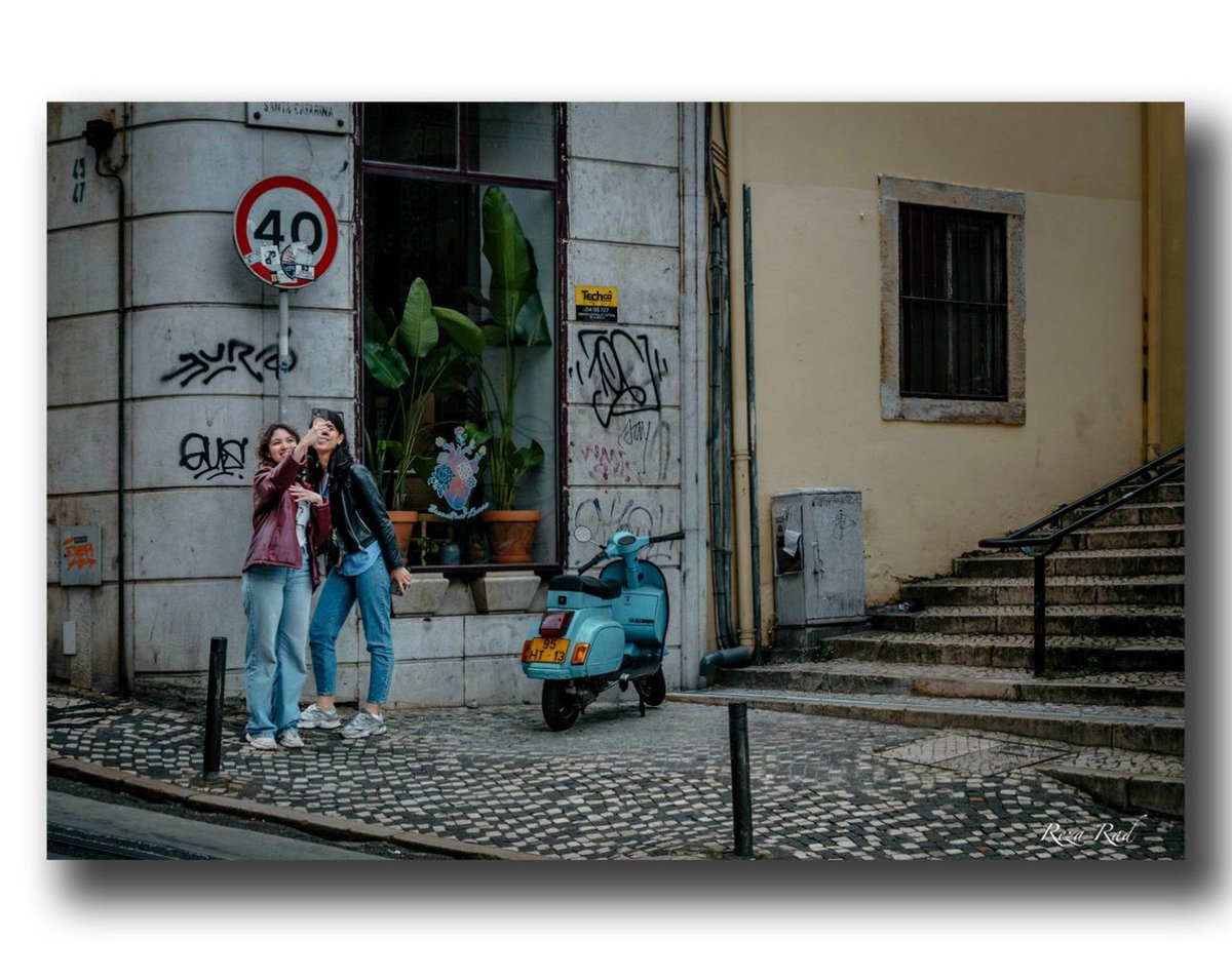 Lisbon stories! #streetphotographer #fujifilm_xseries