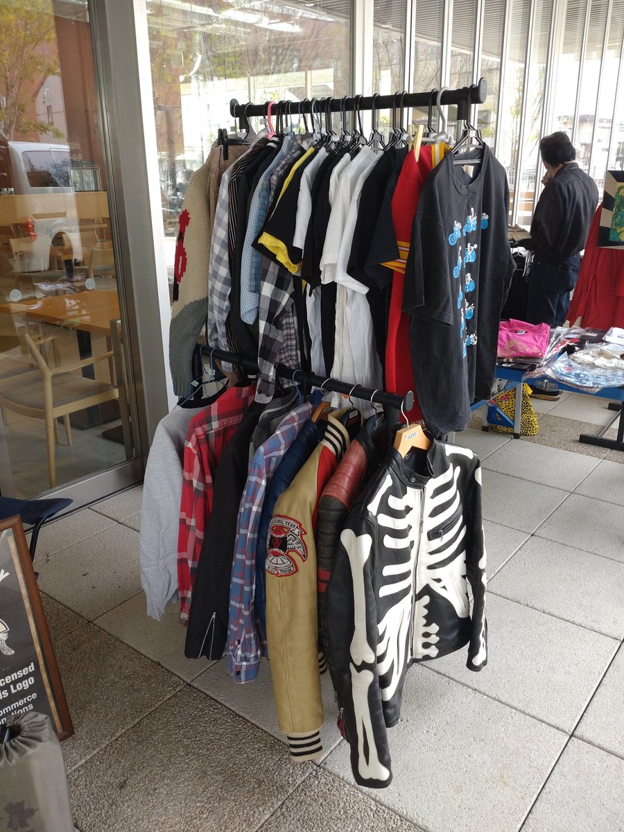 chichichikuwa's tweet photo. 出店準備完了!
ワンコインから用意しております(笑)
遊びに来てねー
#retromode https://t.co/x9PG5I6sj2