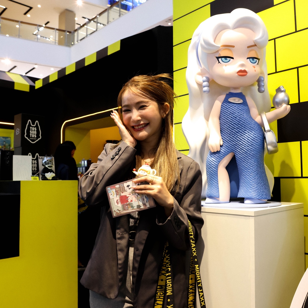 It’s our last day here at @thailandtoyexpo! Thank you to all our fans, friends and families for having us, welcoming us and giving us moments we'll never forget 🥰 Come visit us if you're here in Bangkok and get your hands on our latest collaborations! 🙏🏻