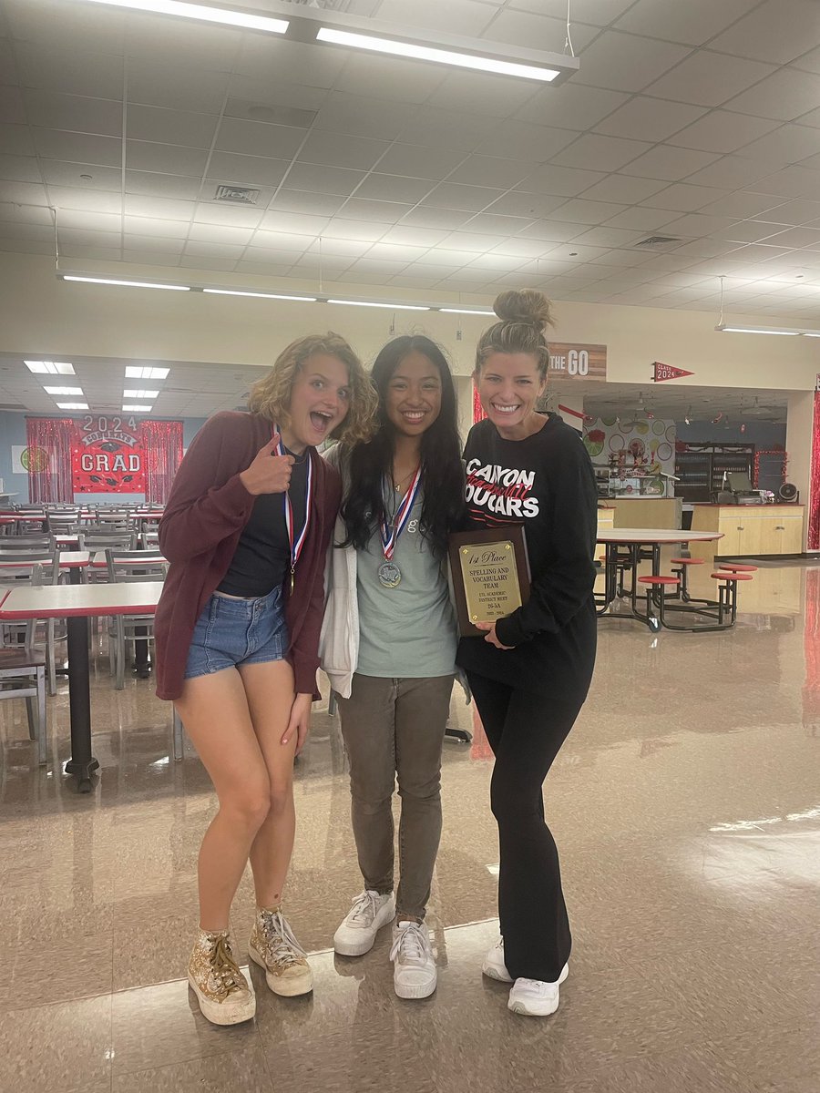 So proud of this Spelling team!!! 1st place at District!!! 🥇 <a href="/CHSAcademicUIL/">Canyon UIL Academics</a> <a href="/canyonhscougars/">Canyon HS</a>