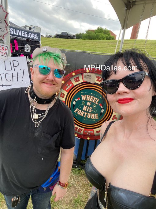 Everyone point and laugh at @TooBadBabyXO, who got his ass beat to NOFX. How embarrassing! https://t<a class="tags" target="_blank" title="On Twitter" href="/?out=eyJ0eXAiOiJKV1QiLCJhbGciOiJIUzUxMiJ9.eyJpYXQiOjE3MjA4ODE2OTEsImlzcyI6InR3cG9ybnN0YXJzLmNvbSIsIm5iZiI6MTcyMDg4MTY5MSwiZXhwIjoxNzUyNDE3NjkxLCJyZWRpcmVjdF91cmwiOiJodHRwczovL3R3aXR0ZXIuY29tL1Rvb0JhZEJhYnlYTyJ9.qcthgDvmQnA5AOE1ii2kmPXLgEcghHv9G9r4C9nXpYlw0D7XMiZSJzArW__W0lNO5VD6HsIoswrG3WMN7AIU4w">@TooBadBabyXO</a>