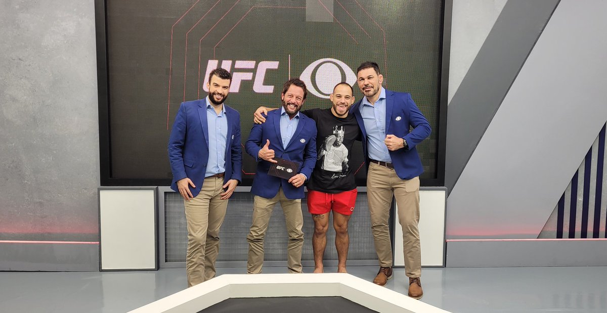 UFC na tela da @bandtv . É o UFC Vegas 90, que narro com @RomanLaurito @Minotauromma nos comentários e o convidado @Jeansilvamma96 . #UFCnaBand