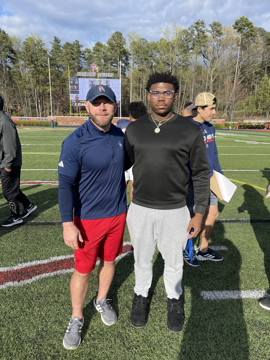 Had a great time at @Spiders_FB today. Looking forward to getting back on campus. Thanks for the invite @C_Ellis85 🤝🏾 @RussHuesman @CoachWoodLB @Coach_Favero @Jc5fitness @elite360recruit