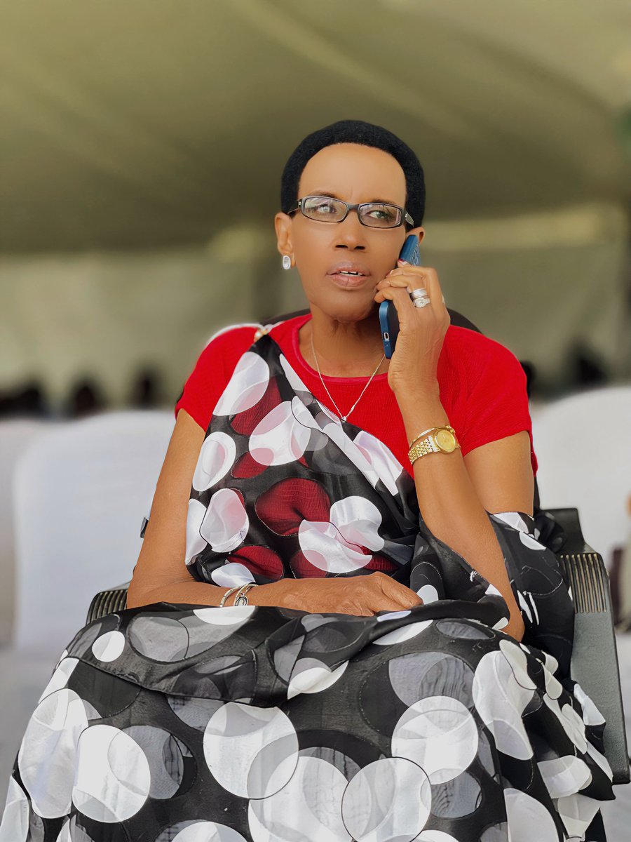 Rubyiruko bana b'uRwanda turibuka kunshuri ya 30 jenocide yakorewe abatutsi ibaye n'amateka mabi twagize gusa nkamwe bato n'umukoro n'intego zokurwanya iyo njyenga bitekerezo yaranze igihugu cyacu mukomeze umuheto turwanirire  igihugu cy'iterambere rikataje twibuke twiyubaka