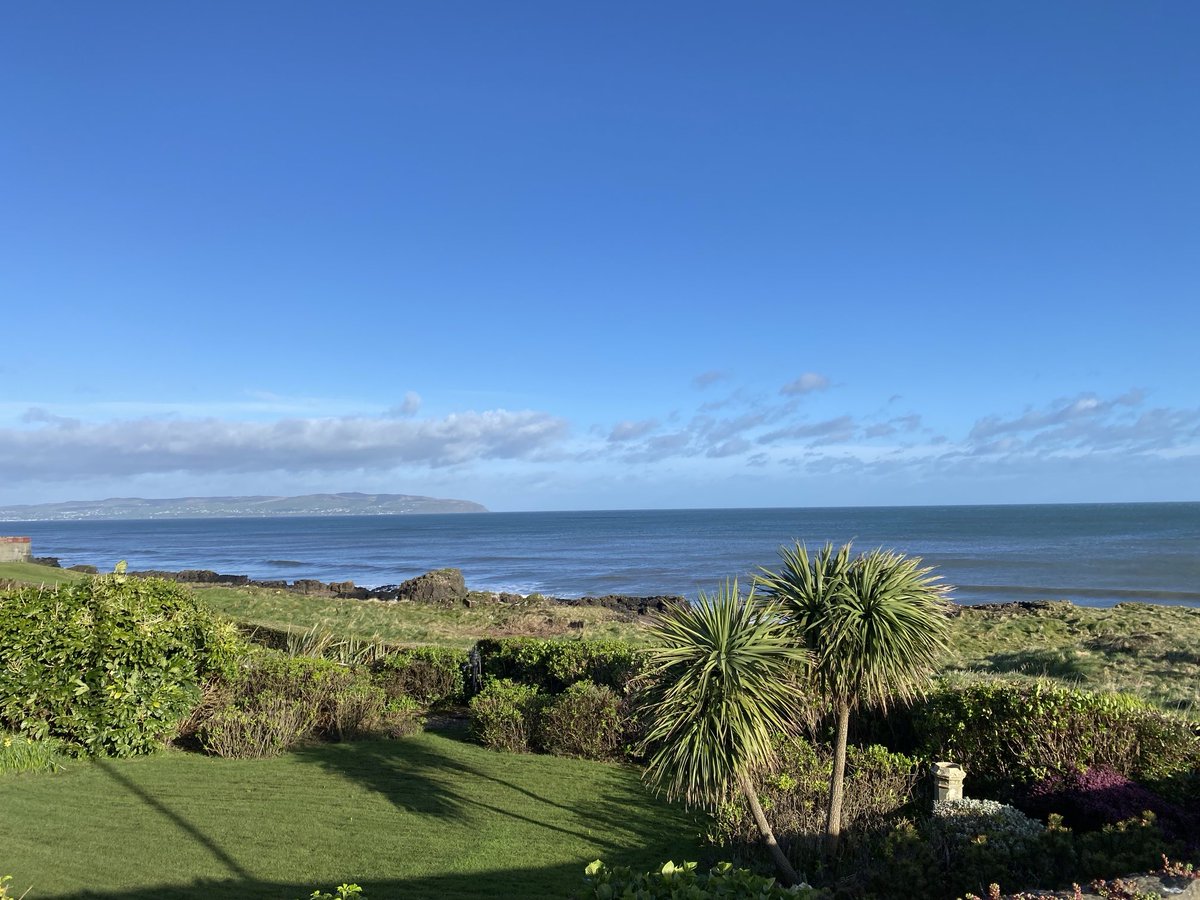 Hello #Sunday bright and breezy #Castlerock #NorthCoast