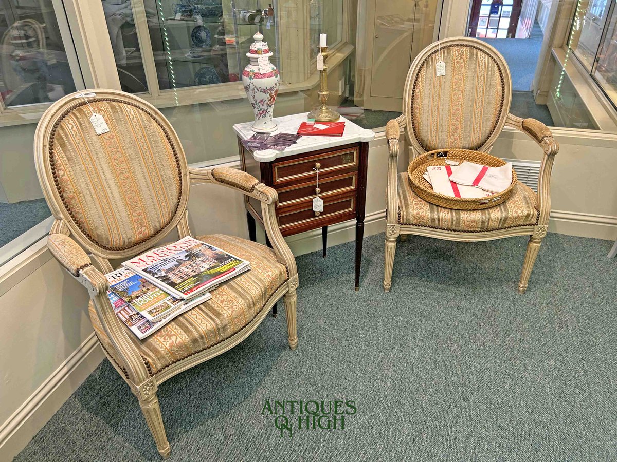 Time to sit down? if you have, then we have the chairs! antiquesonhigh.co.uk #englandslargestawardwinningantiquescentres #harrogateantiquescentre #bownessonwindermereantiquescentre #oxfordantiquescentre #sidmouthantiquescompany #tauntonantiquescentre