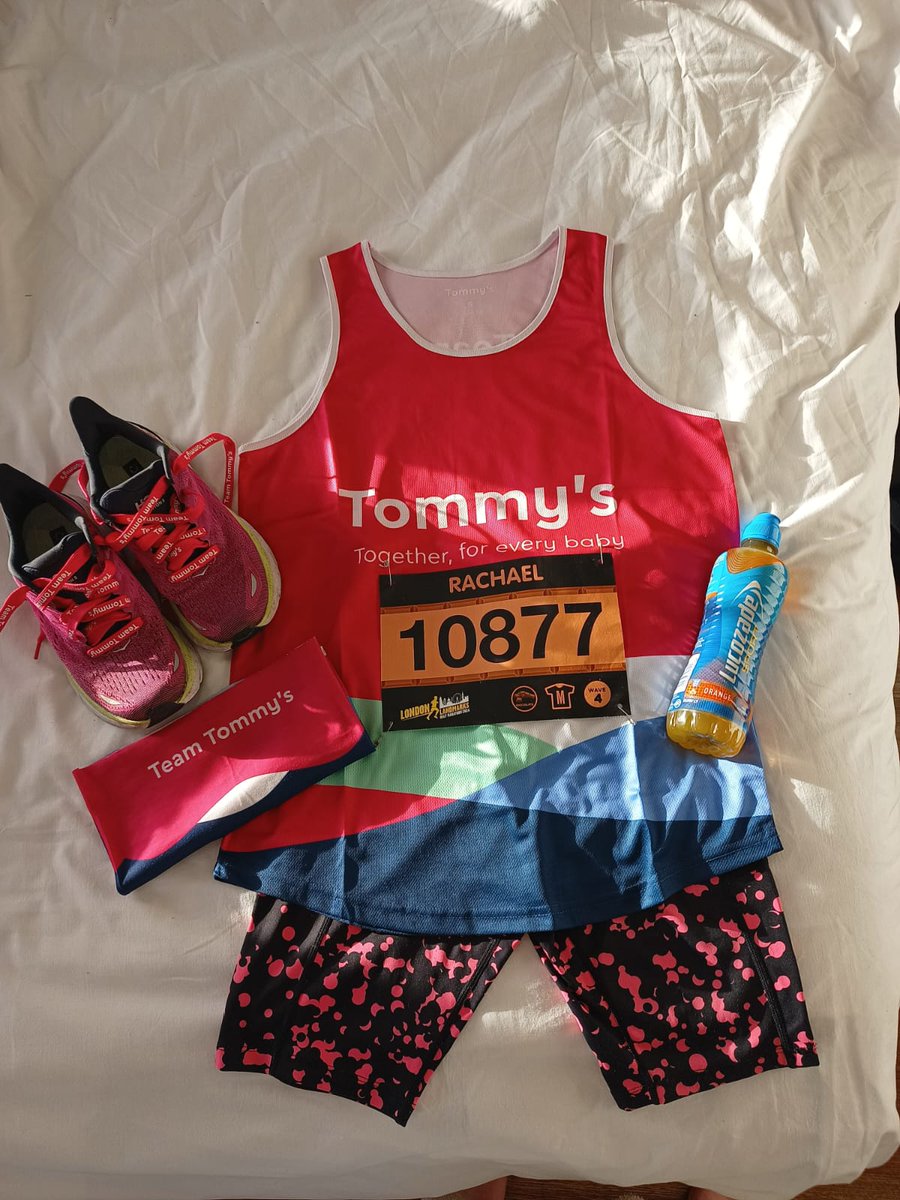 #Londonlandmarks half marathon for Mrs Nellberg today 

Doing it for Tommy's charity, a charity close to her heart

If you've chopped it off on the #IPL24 recently, chuck her a few quid on her page ⬇️ please.she's riddled with whatever is going round atm, so will give her a boost