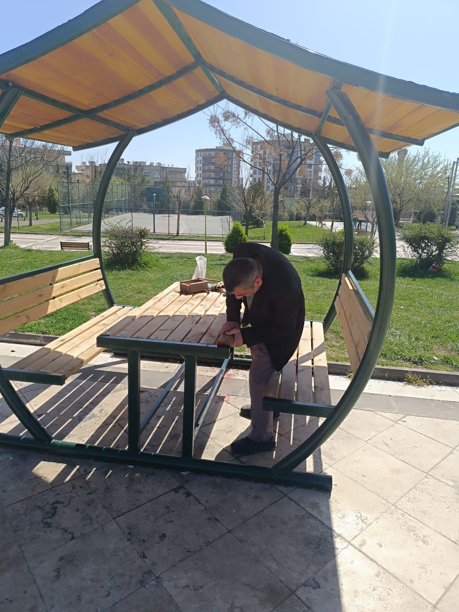 Park, bahçe ve mesire alanlarımızda bakım - onarım çalışmalarımız aralıksız sürdürülüyor🦺

Sizin için hazırlıyor, özenle koruyoruz.