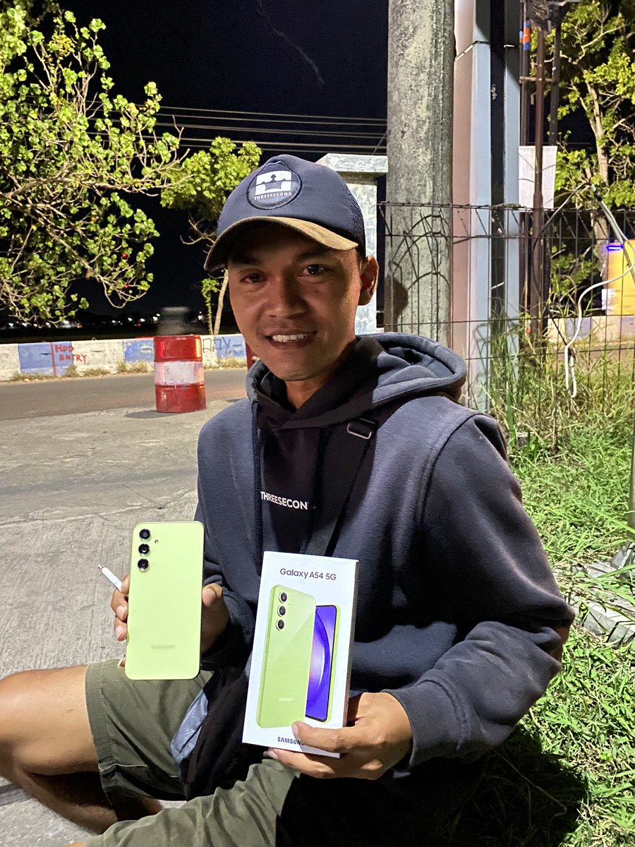 putra_andreas16's tweet photo. Late Post✨
Cod Juga Bisa🤗
Terima kasih udah mempercayai handphone di toko kami kakak🫶🏽
Semoga Berkah Selalu Kakak😇
#jualhp #jualbeli #jualiphone #kotasolo #surakarta #jualbelihp #FYP #fypage #iPhone #iPhone #semarang #jogja #surabaya #zonauang #tukartambah #zonauang️ https://t.co/ej9aHoBYOg