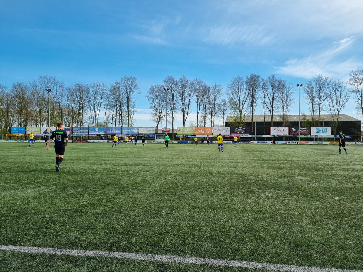 Ook het verslag van <a href="/vvSEH2/">vv S.E.H. 2</a> is binnen: De ploeg wint opnieuw na spektakelstuk tegen Hattem (4-3) en boekt voor het eerst dit seizoen de tweede zege op een rij! Lees meer @ vvseh.nl/seh-2-wint-opn…

<a href="/vv_Hattem/">vv_Hattem</a> 
#lekkerhoor #sehhat #wijzijnseh
