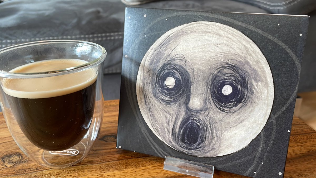 #NowPIaying Steven Wilson - The Raven That Refused to Sing ☕️🔥🎸 #SundayMorning ☀️