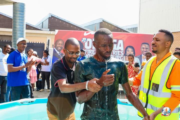 BAPTISM SERVICE with Pastor Paul Adogamhe.

Today Scripture was fulfilled by baptizing people in the name of the Father, the Son and the Holy Spirit. Glory to Jesus Christ!

#baptism #JesusChristisLord #PaulAdogamhe
#ChristabelAdogamhe #Ofmjhb #TheHomeOfJesusChrist